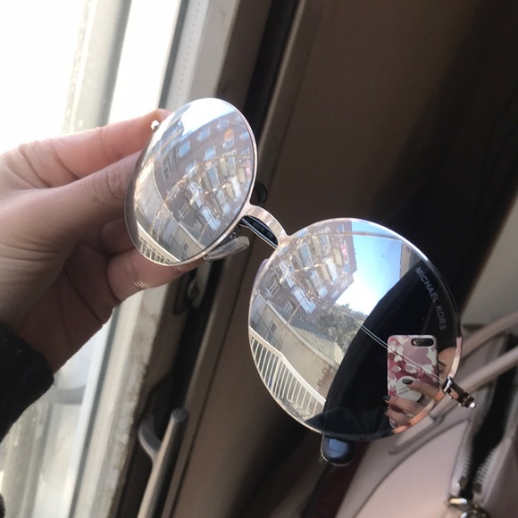 Super reflective, fun MK glasses! - Picture 2 of 5